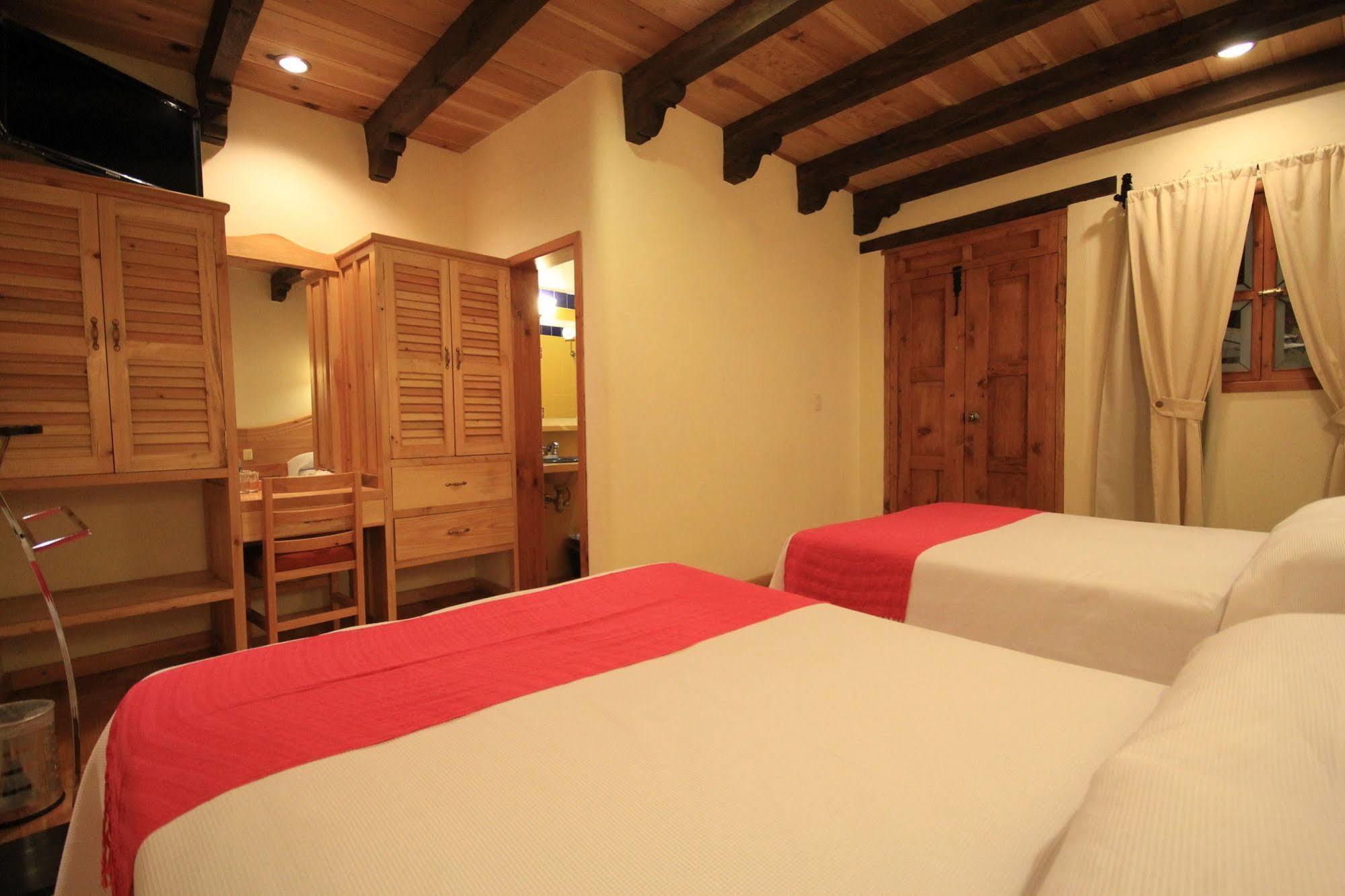 普罗文斯酒店 San Cristóbal de Las Casas 外观 照片